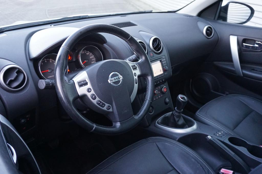 Nissan Qashqai 2.0 tekna climate / navi / cruise / camera / bt / stoelverw.