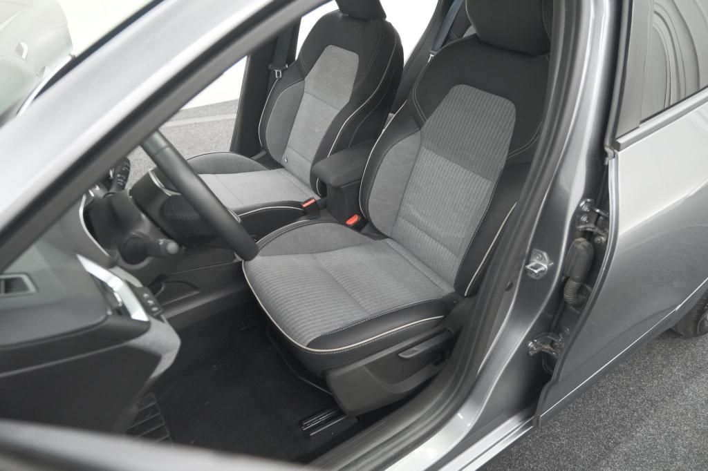 Renault Clio tce 90 techno | 360 camera | adaptieve cruise control | 9.3 in