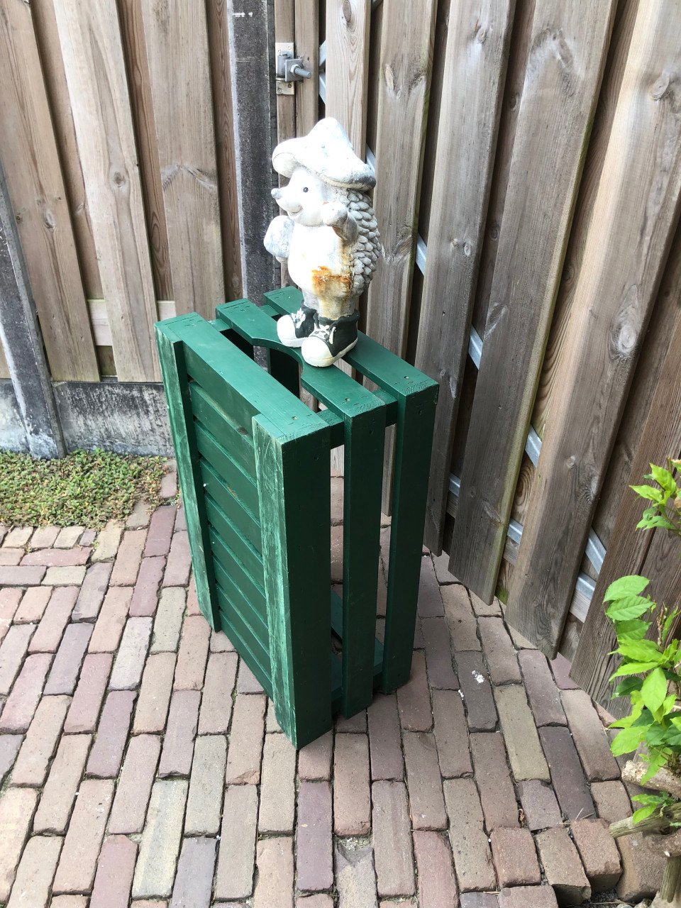 Groene houten krat.