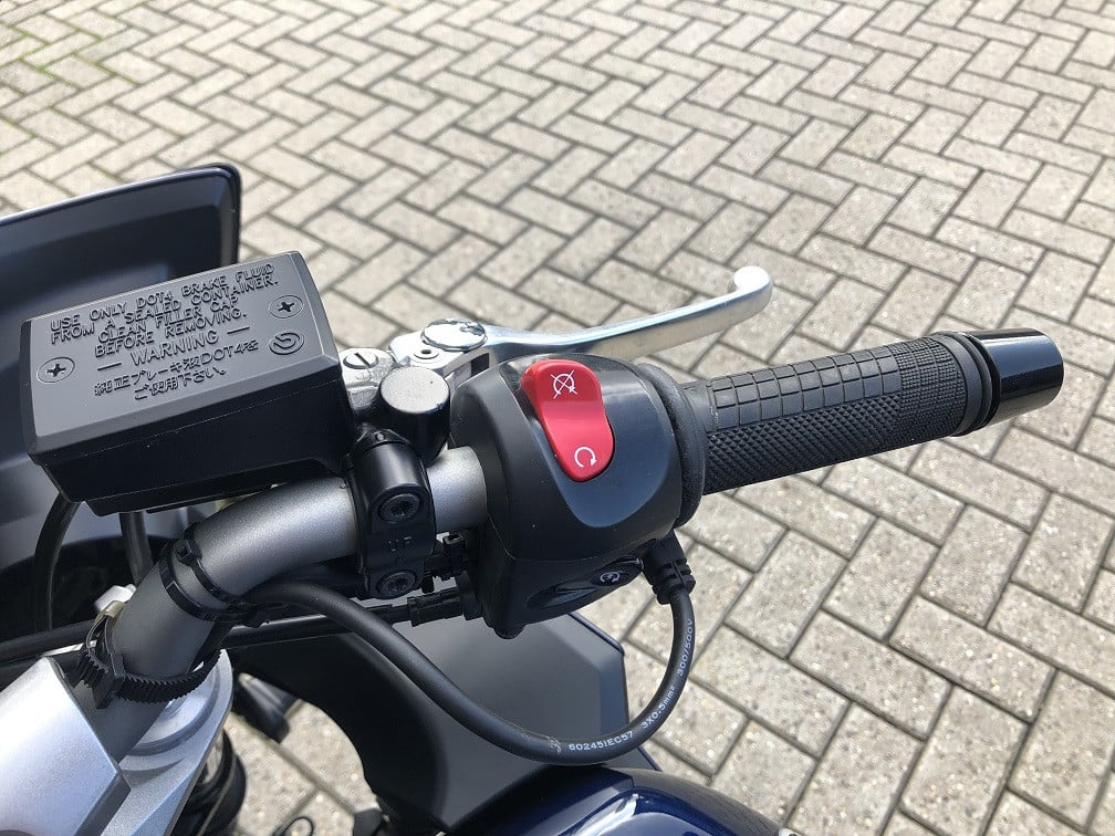 Nette Yamaha FZ6-S2 met ABS uit 2008, 1e eig, 33 dkm, koffers, etc €3850,-