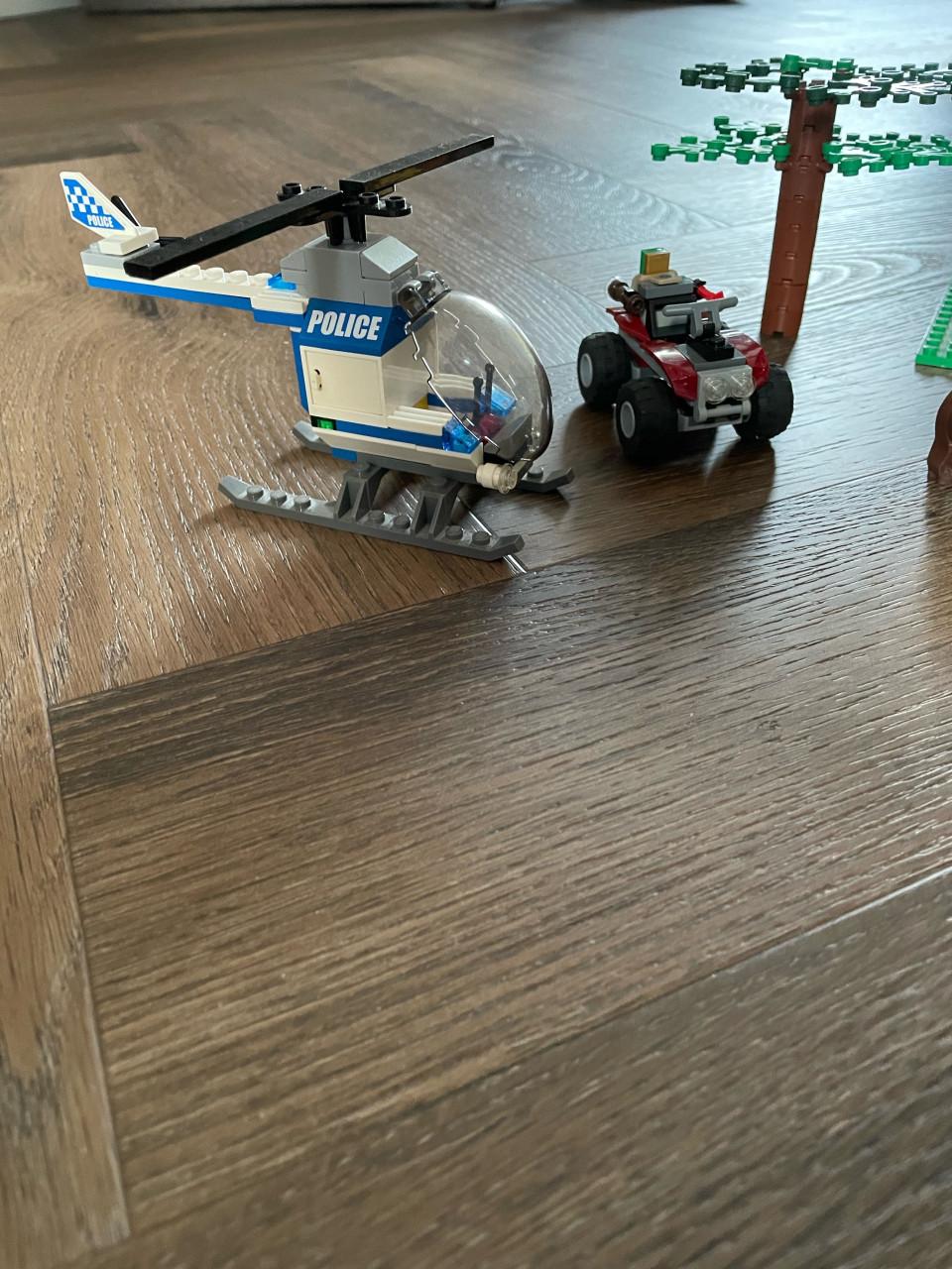 City lego: Forest police station 4440