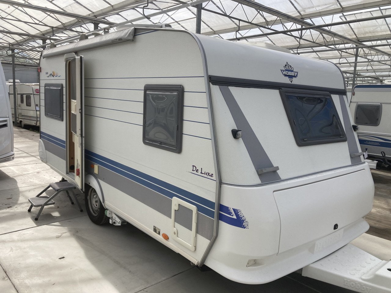 Hobby 495 UFE | schotel | mover | Zakluifel | Nieuwstaat