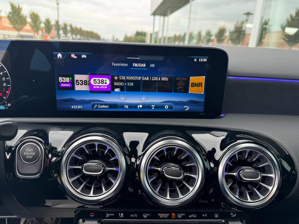 Mercedes-Benz A-Klasse 250 e amg advancedplus night-pakket automaat , panor