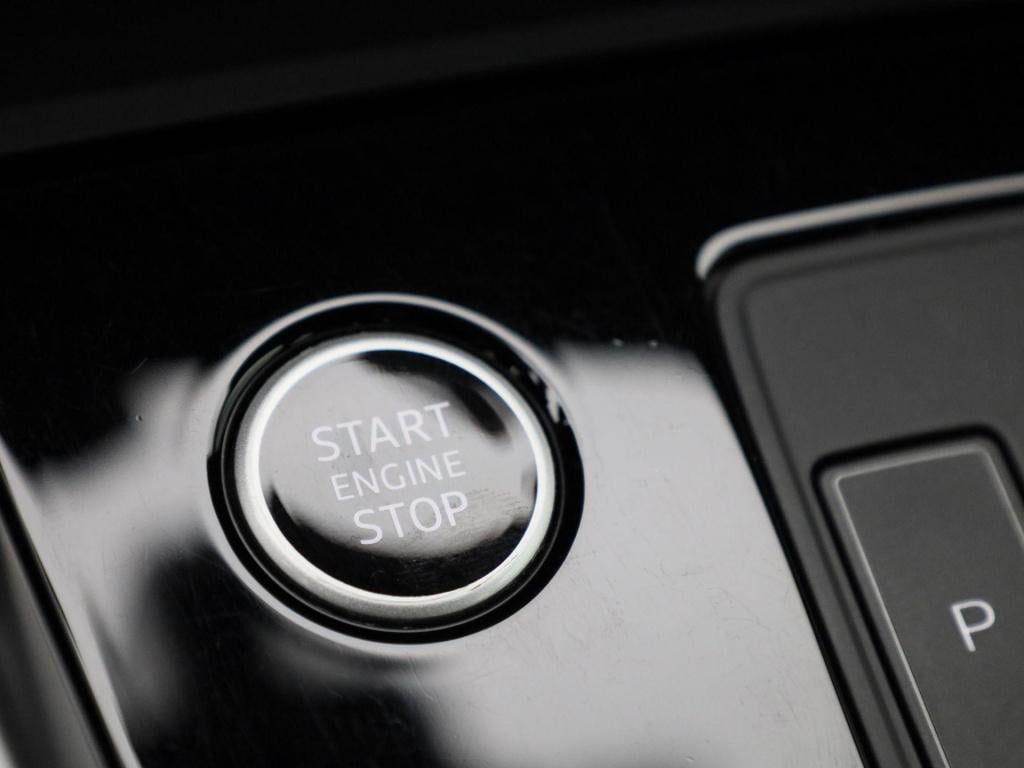 Audi A3 limousine 30 tfsi pro line | automaat | navigatie | stoelverwarming