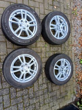 Winterbanden met velgen (16" )