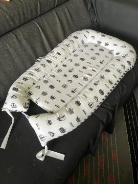 Baby nestje, bed verkleiner, luxe aankleedkussen