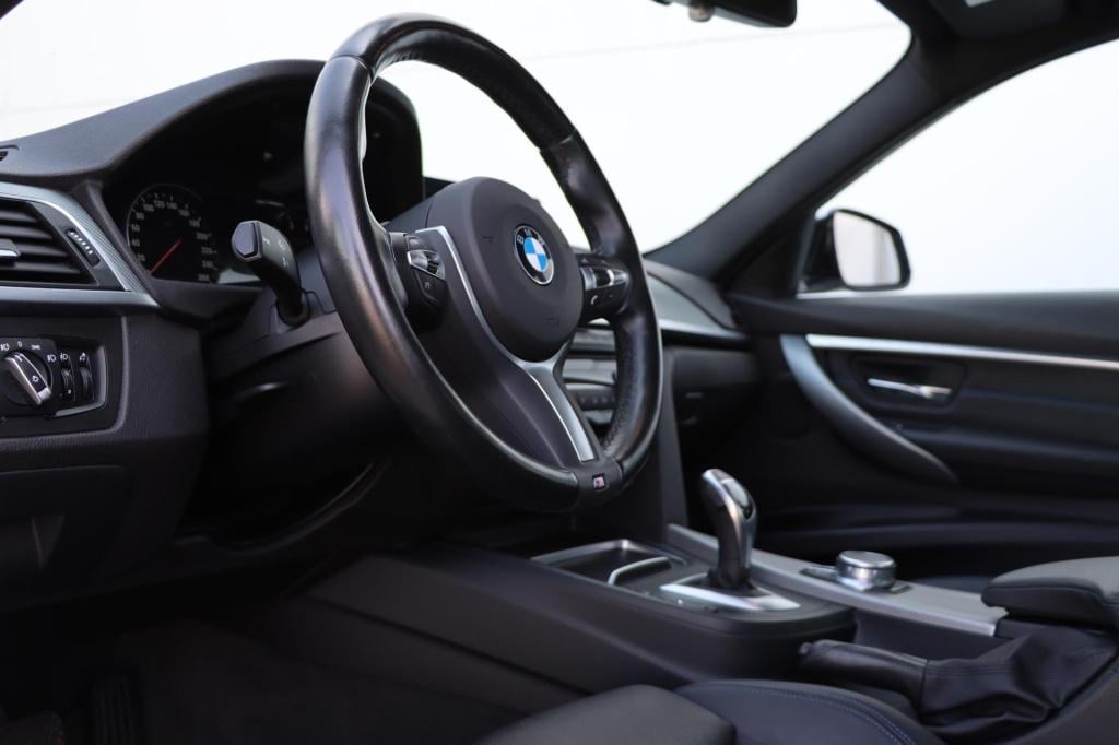 BMW 3-serie 320i edition m sport shadow executive 184pk