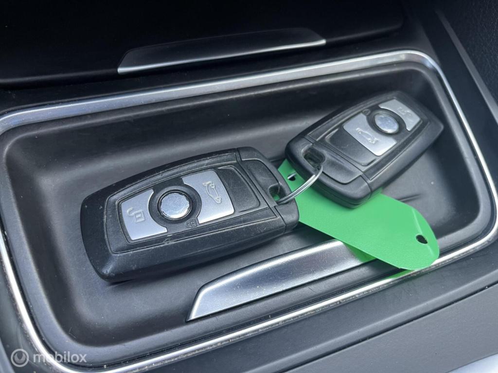 BMW 3-serie 320i high executive | orig. nl | lees tekst