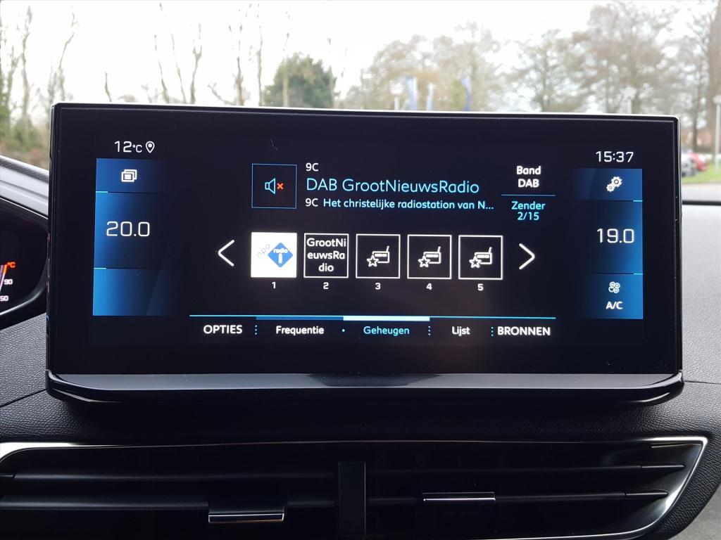 Peugeot 3008 gt 1.2-130pk automaat/eat8 navigatie| trekhaak | apple carplay