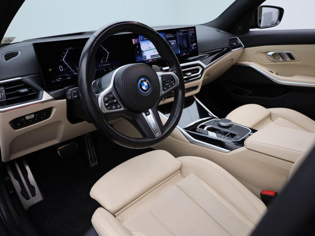 BMW 3-serie touring 330e xdrive | automaat | lmv | head up dsiplay | trekha