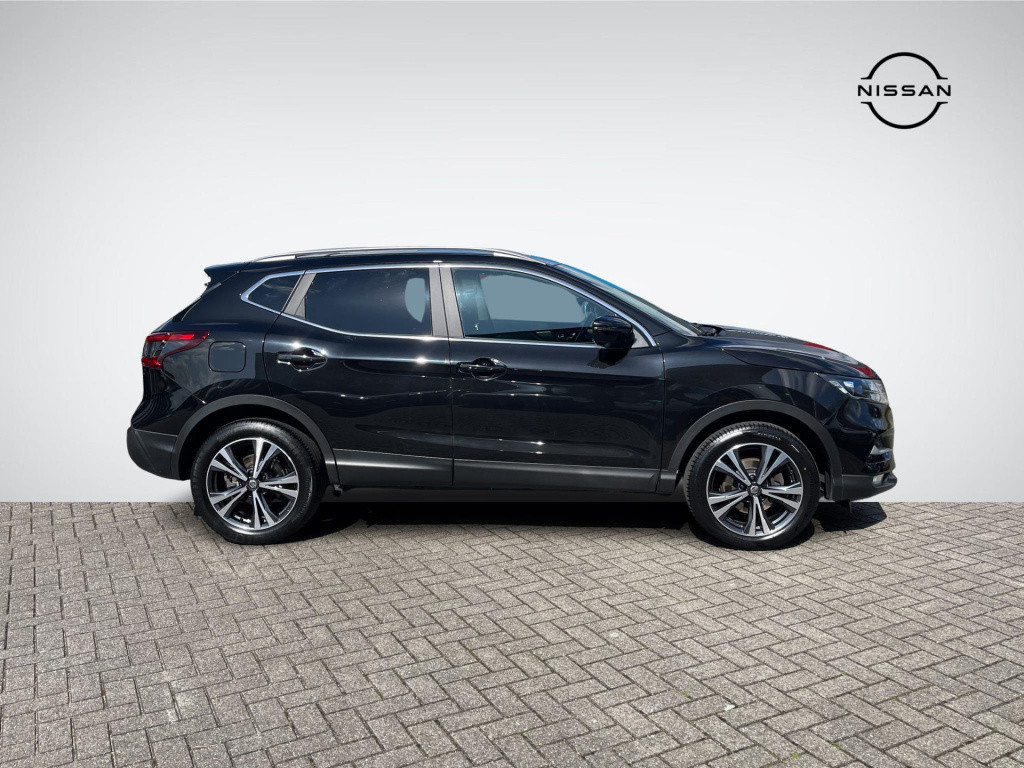 Nissan Qashqai 1.2 n-connecta design pack | panoramadak | navigatie | 360° 