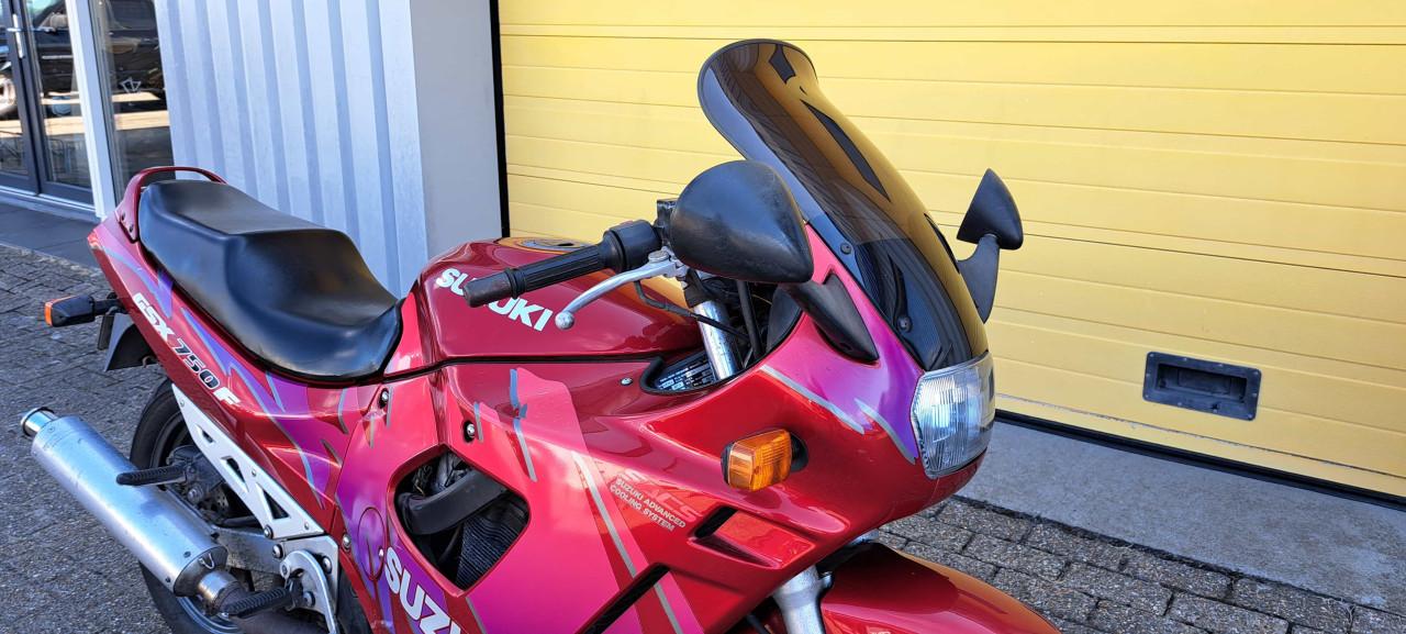 Suzuki GSX 750 F Verkocht