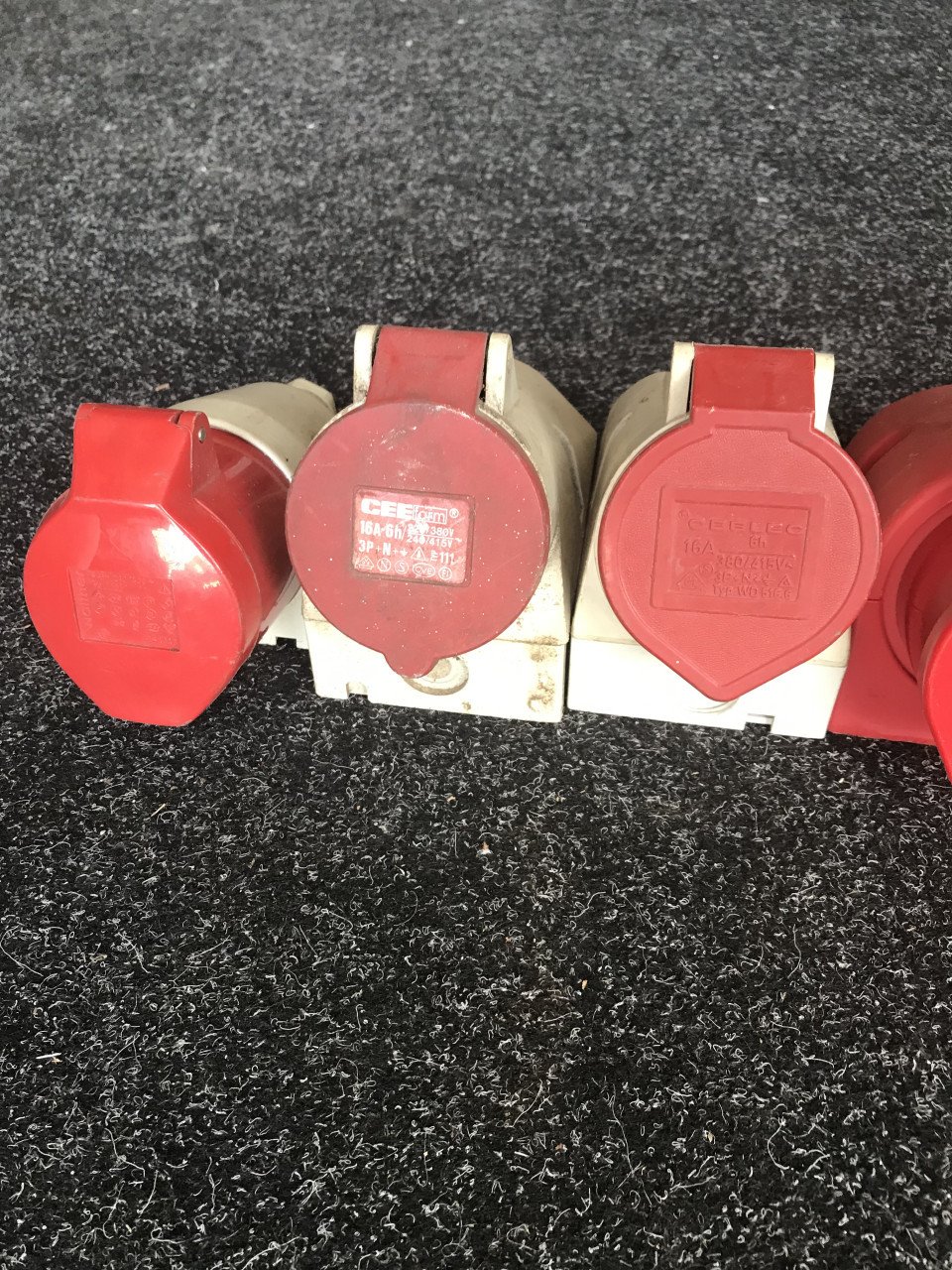 16 amp stekker 11 stuks