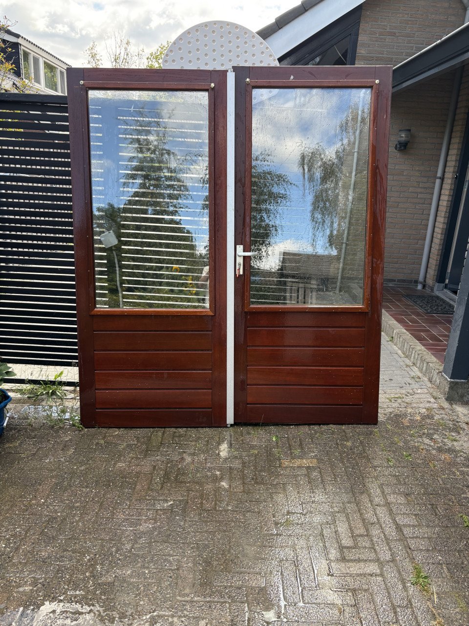 Hardhouten tuindeuren
