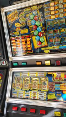 Goed spelende nostalgische Super fruit