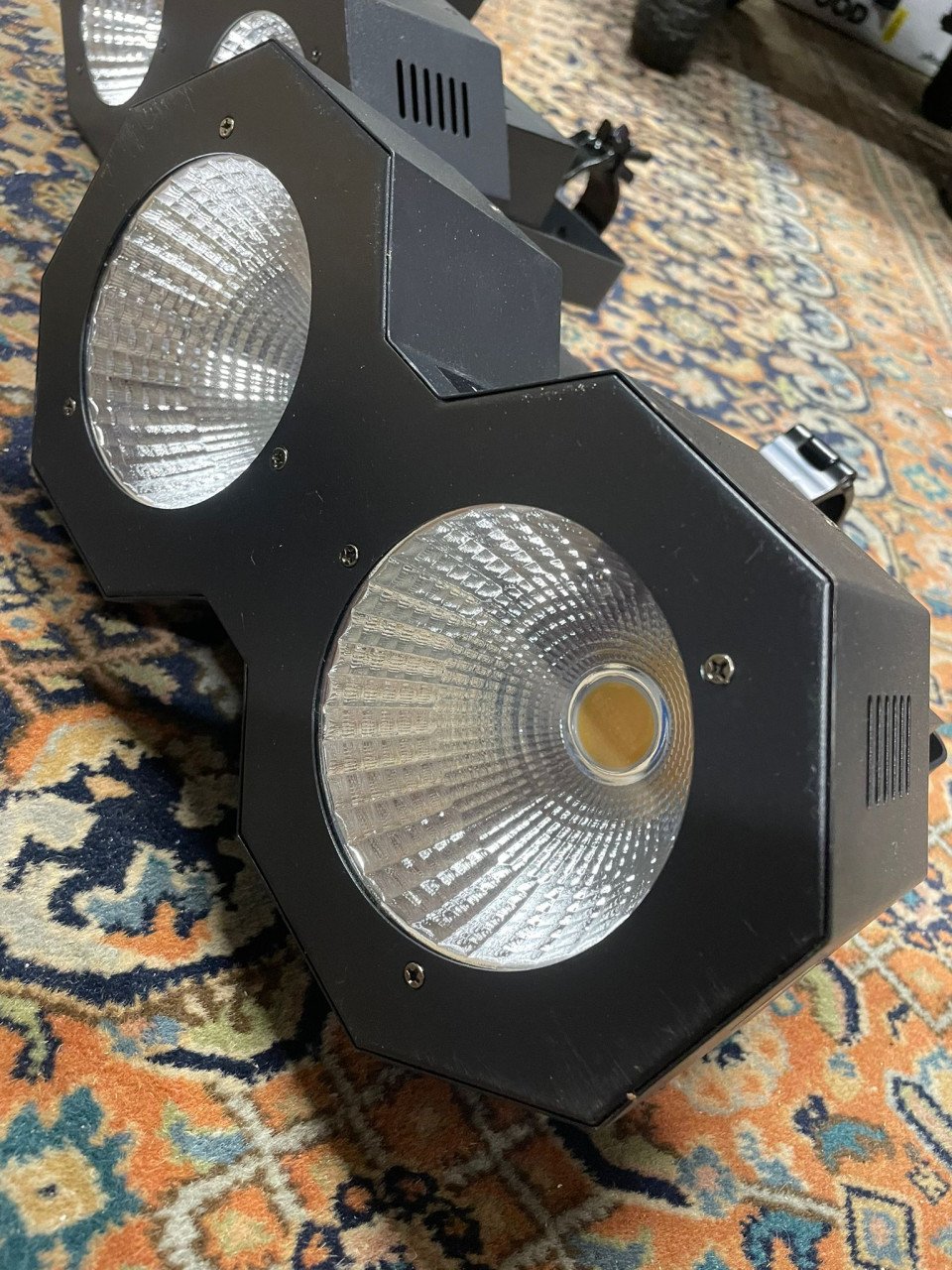 4x Beamz SB200 LED Stageblinder