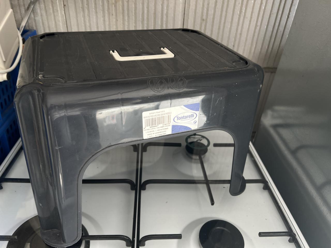 Kruk Tontarelli Dumbo grijs 38 x 30 x 24 cm Met handvat