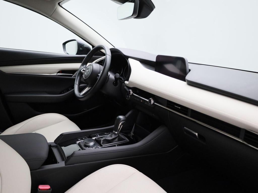 Mazda 3 2.0 e-skyactiv-x m hybrid 180 luxury | automaat | bose | stoel/stuu