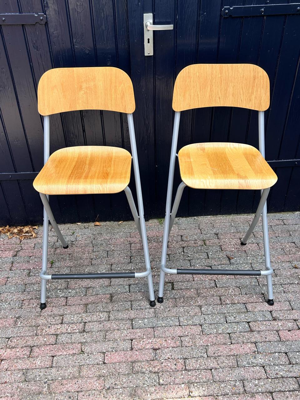 2 barkrukken te koop