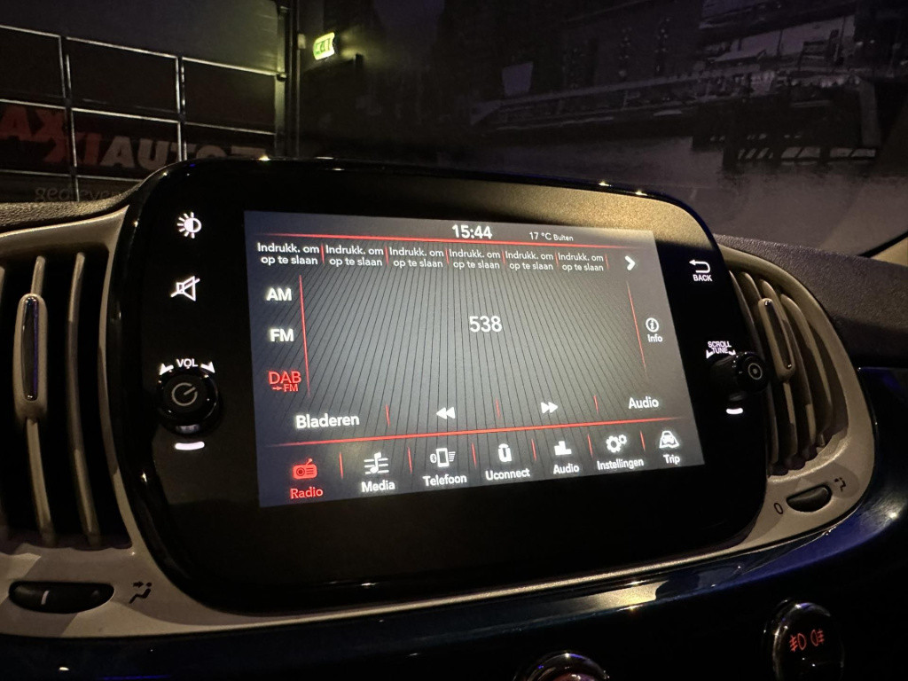 Fiat 500 1.0 hybrid dolcevita *panoramadak*applecarplay*clima*