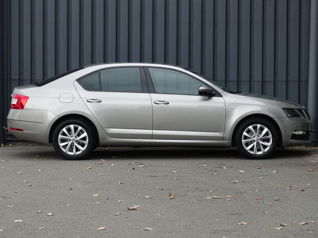 Skoda Octavia 1.0 tsi greentech ambition business