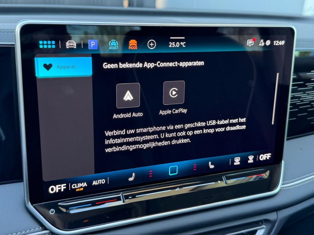 Volkswagen Tiguan 1.5 ehybrid elegance | panoramadak | iq light | dode hoek