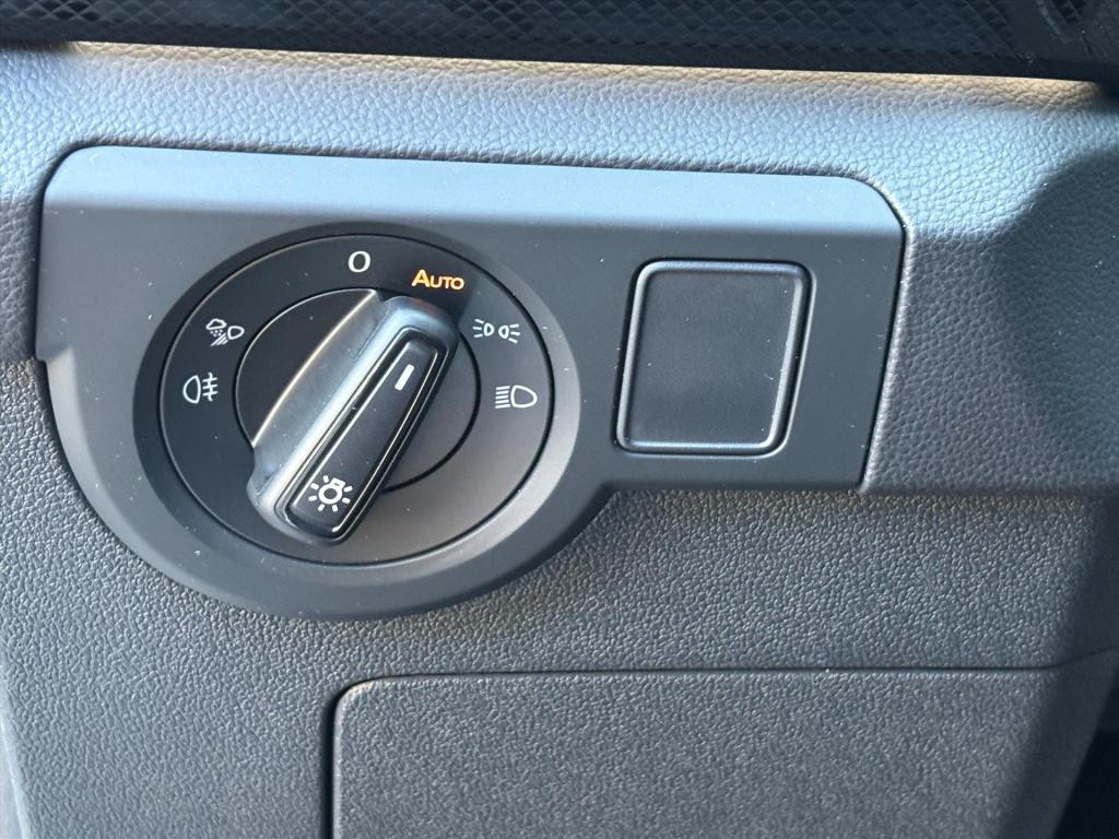 Volkswagen T-cross 1.0 tsi 116pk dsg-7 r-line|adapt cruise| carplay|navi|do