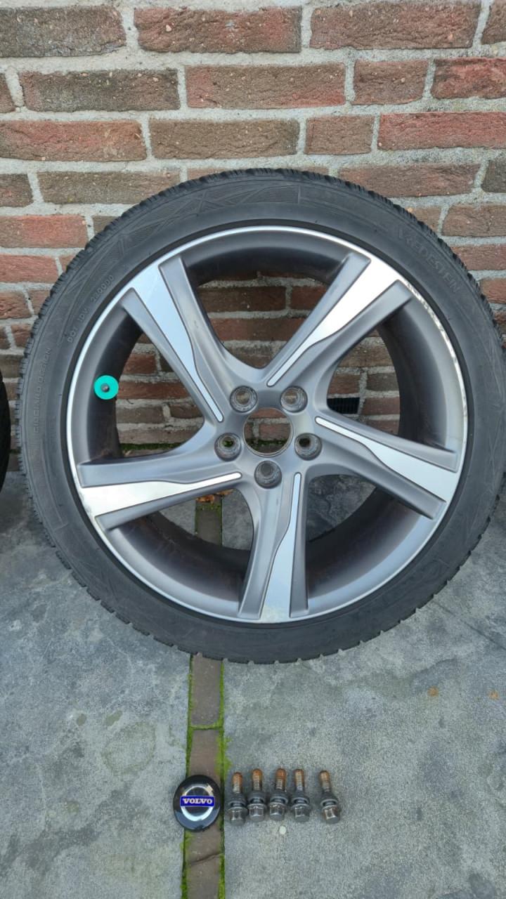 Velgen + Winterbanden (Originele Volvo)