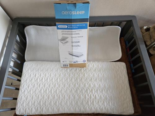 Aerosleep Evolution wiegmatras + matrasbeschermer 90x40x4 cm