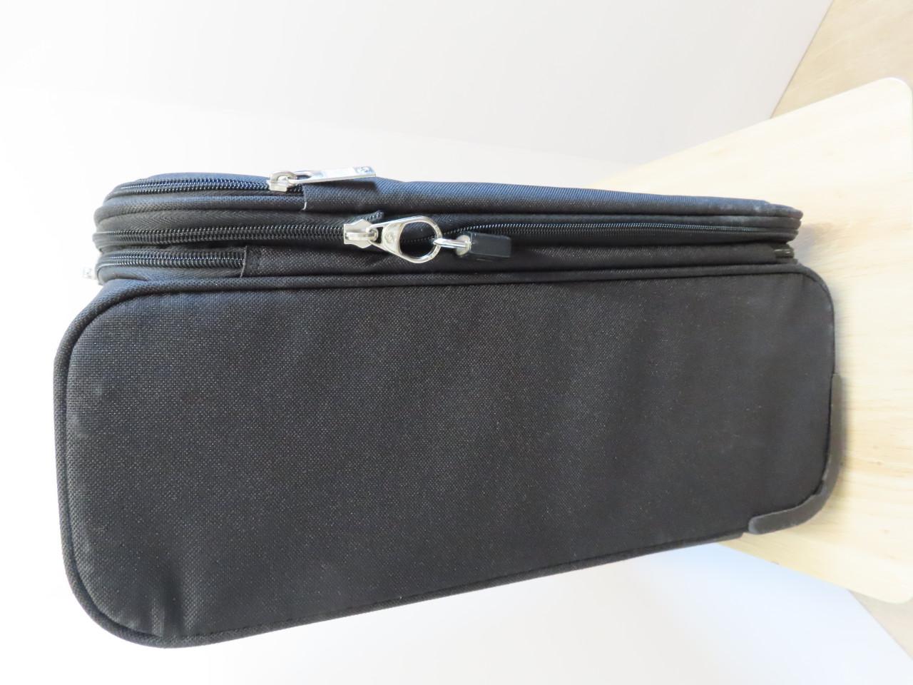 Samsonite koffertje Kleur: zwart Afmetingen: 48 x 22 x 38 cm €.25,00