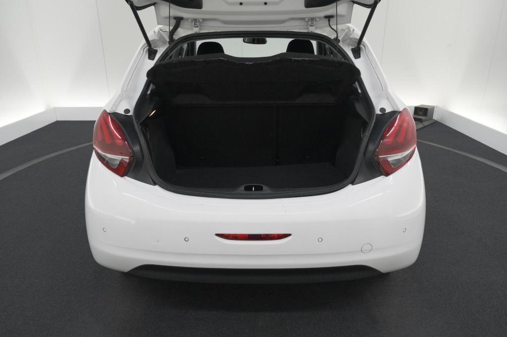 Peugeot 208 puretech 82 signature | parkeersensoren | apple carplay | navig
