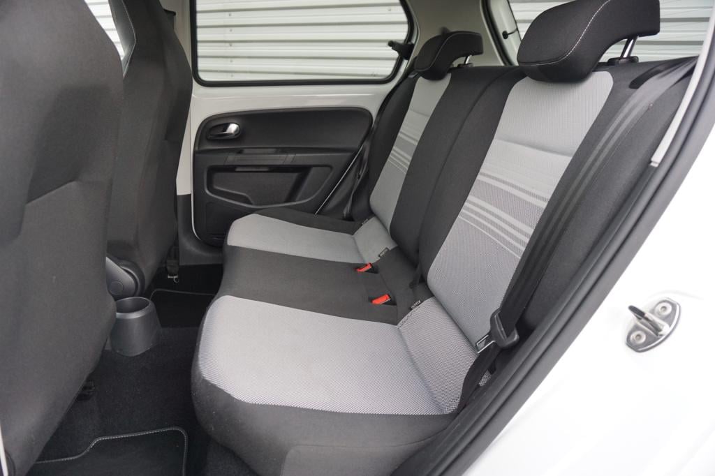 Volkswagen UP! 1.0 high up! bluemotion airco / navi / cruise / elektr. rame