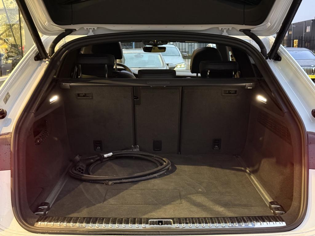 Audi Q8 55 tfsi e quattro pro line s | pano | leder | soft-close | head-up 