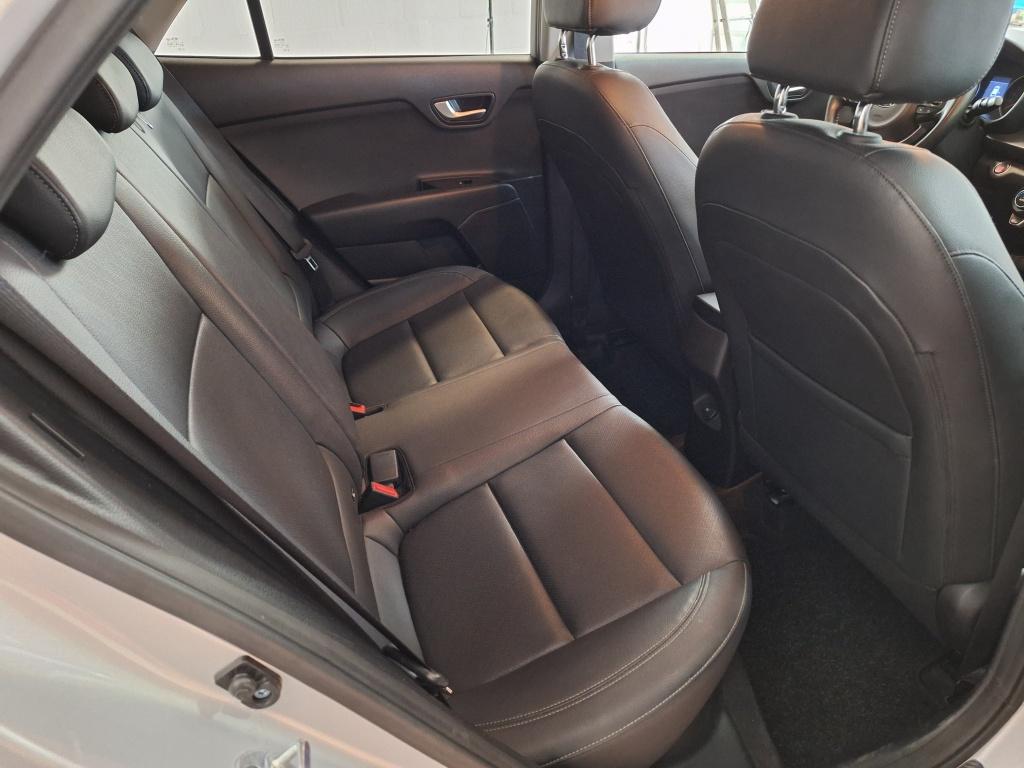 Kia Rio 1.2 cvvt executivel. | key-less | climate control