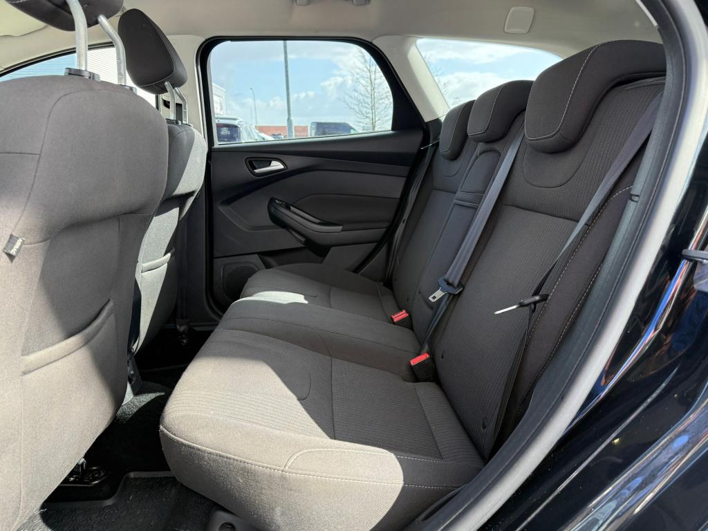 Ford Focus wagon 1.0 ecoboost titanium