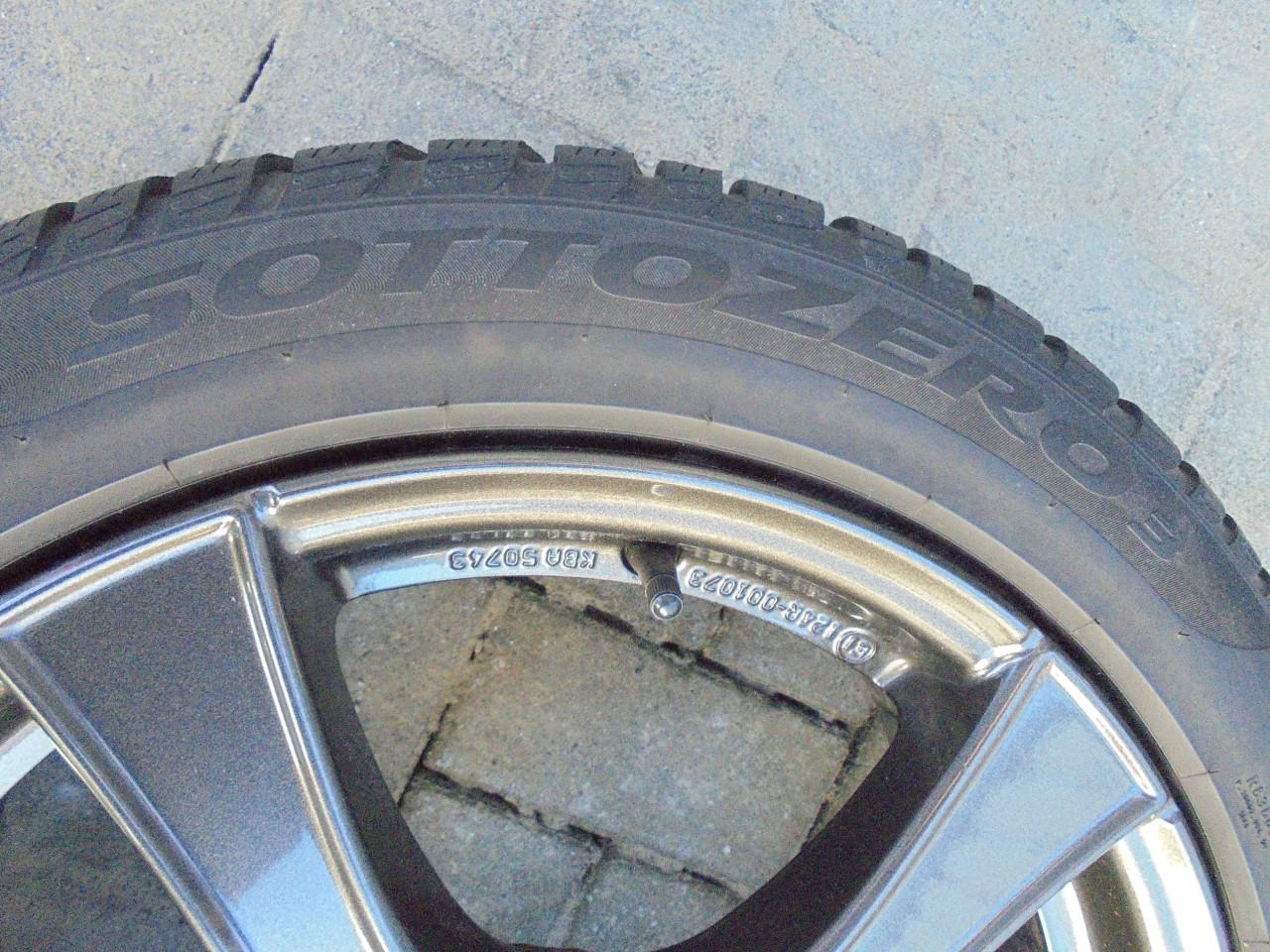 4 stuks Borbet Velgen 18 INCH met winterbanden van Pirelli van Skoda Karoq