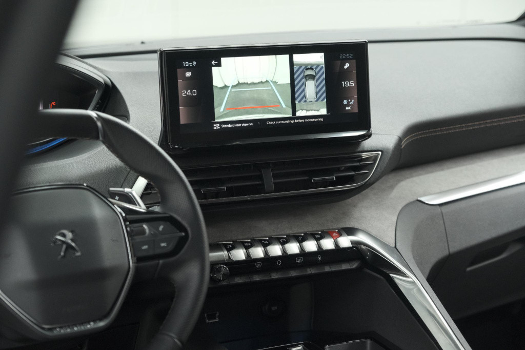 Peugeot 5008 hybrid 136 e-dcs6 gt | camera | dodehoekdetectie | navigatie |