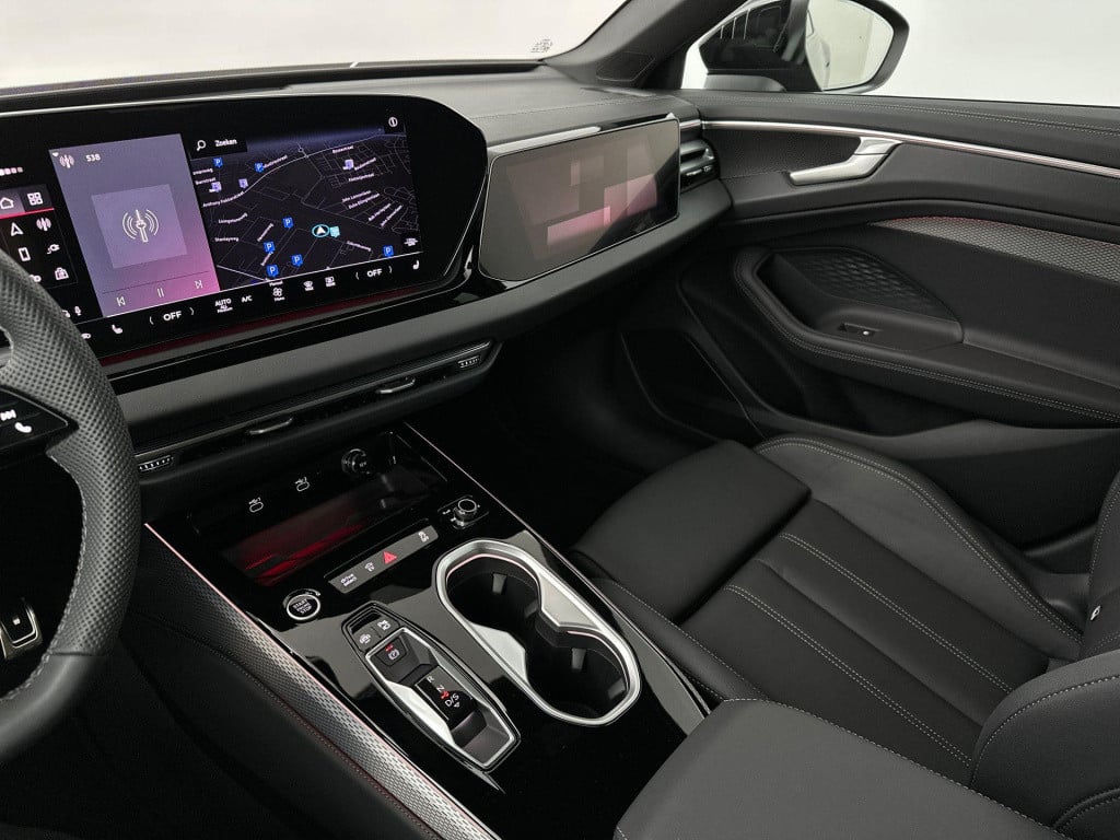 Audi A6 avant s edition 2.0 tfsi e 220 kw / 299 pk avant 7 versn