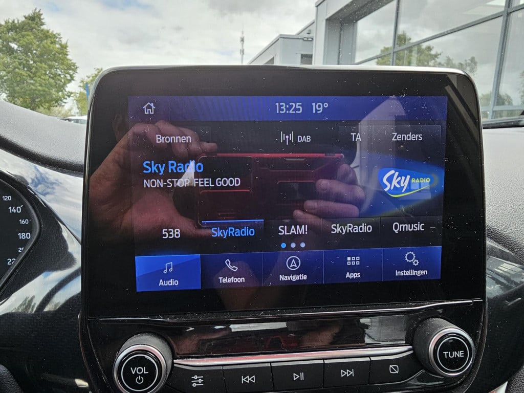 Ford Puma 1.0 ecoboost hybrid titanium