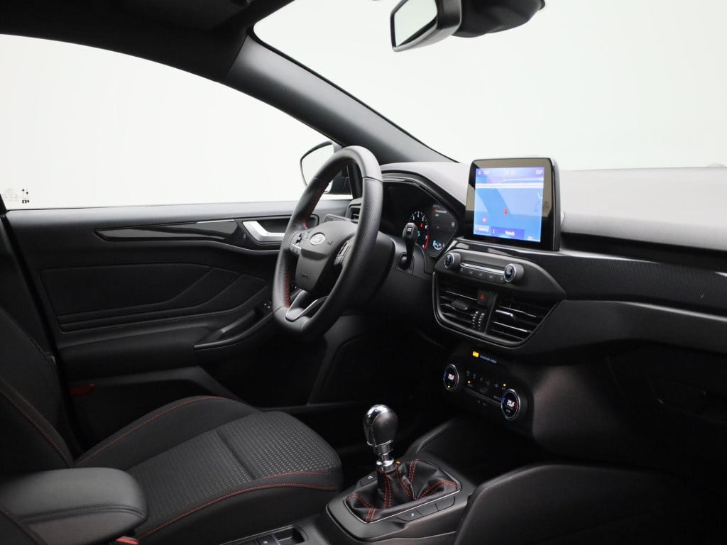 Ford Focus wagon 1.0 ecoboost hybrid st line business | lage km stand | nav