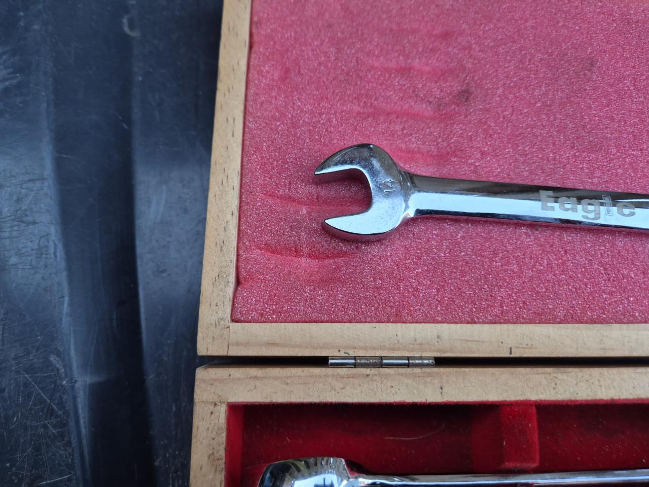 Sleutelset ring/steek eagle