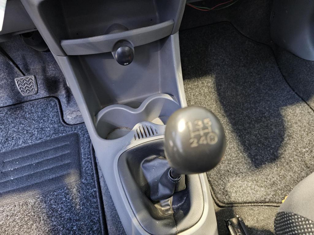 Peugeot 107 1.0-12v xs