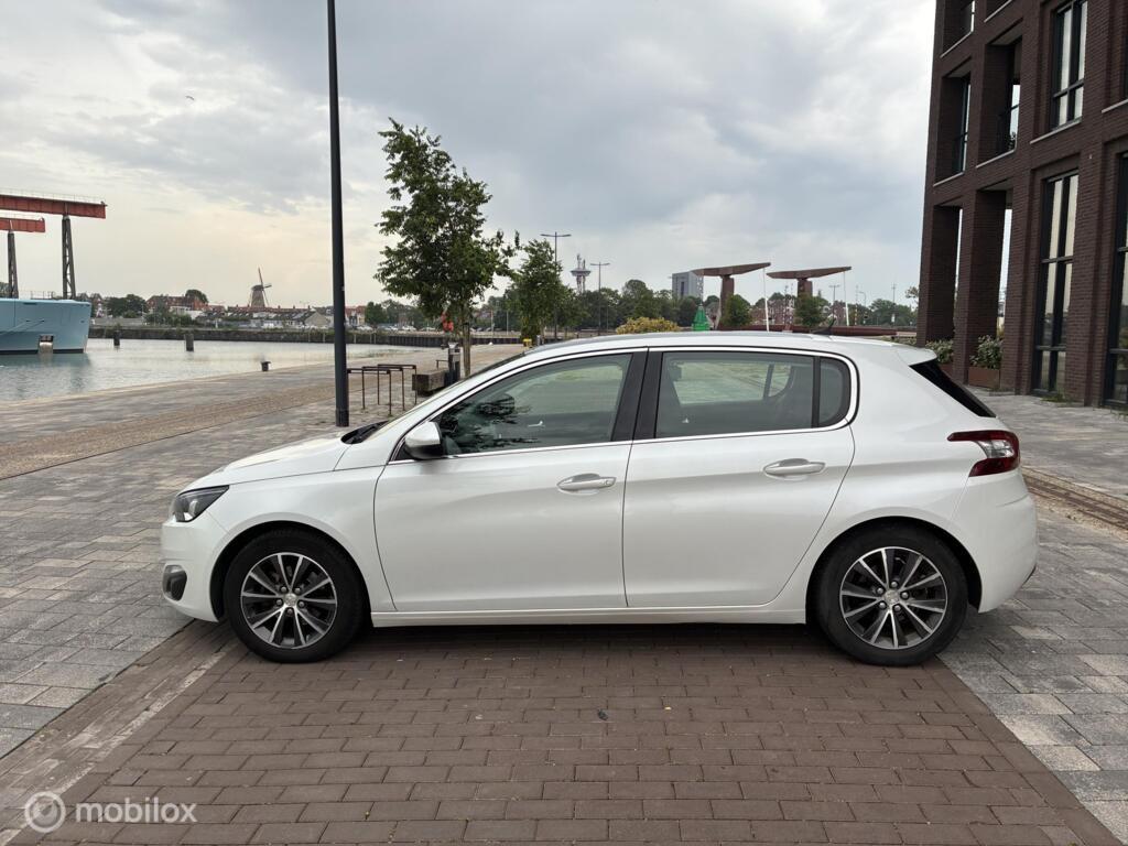 Peugeot 308 1.6 THP Allure Pano Led km115.218 Nap 5Deurs BJ2014