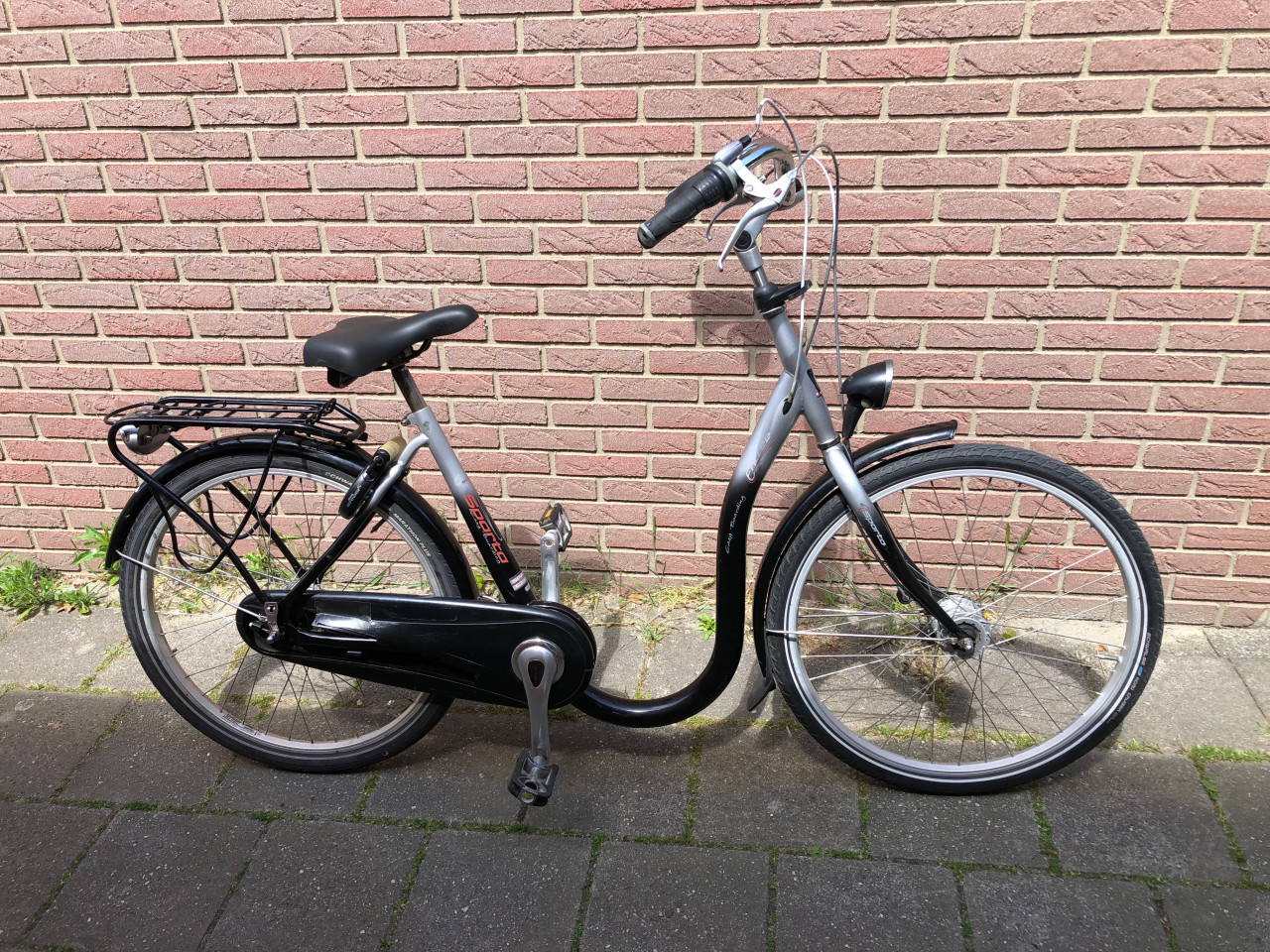 Damesfiets.