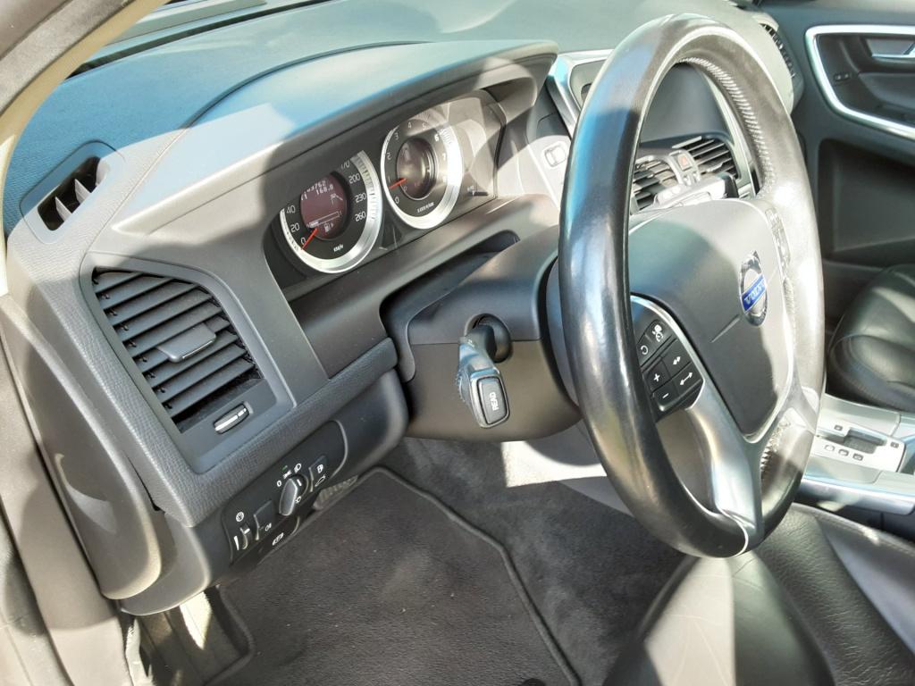 Volvo XC60 2.0 t5 momentum