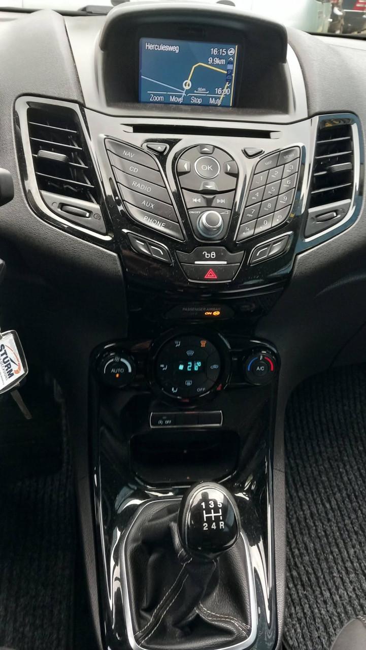 Ford FIESTA 1.0 EcoBoost Titanium 5deurs bj2015 airco lm-velgen apk 10-2027