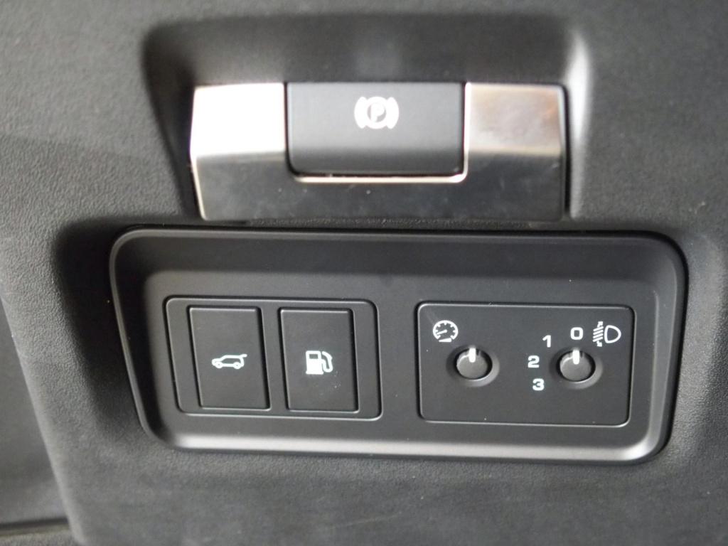 Land Rover Range Rover 1.5 p300e awd r-dynamic nl auto, 360 camera, app con