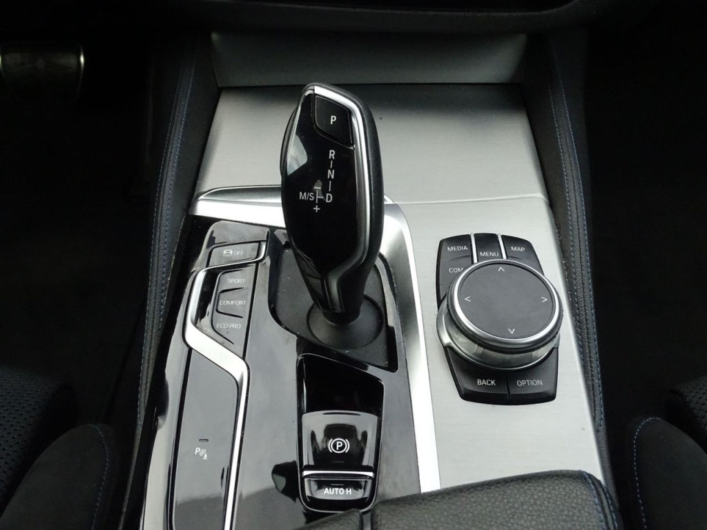 BMW 5 Serie touring 520d executive edition m sportpakket | laser led | harm