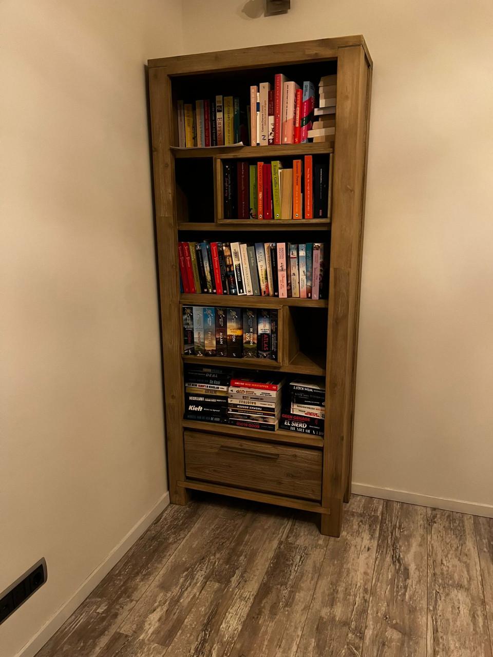 Boekenkast Henders & Hazel