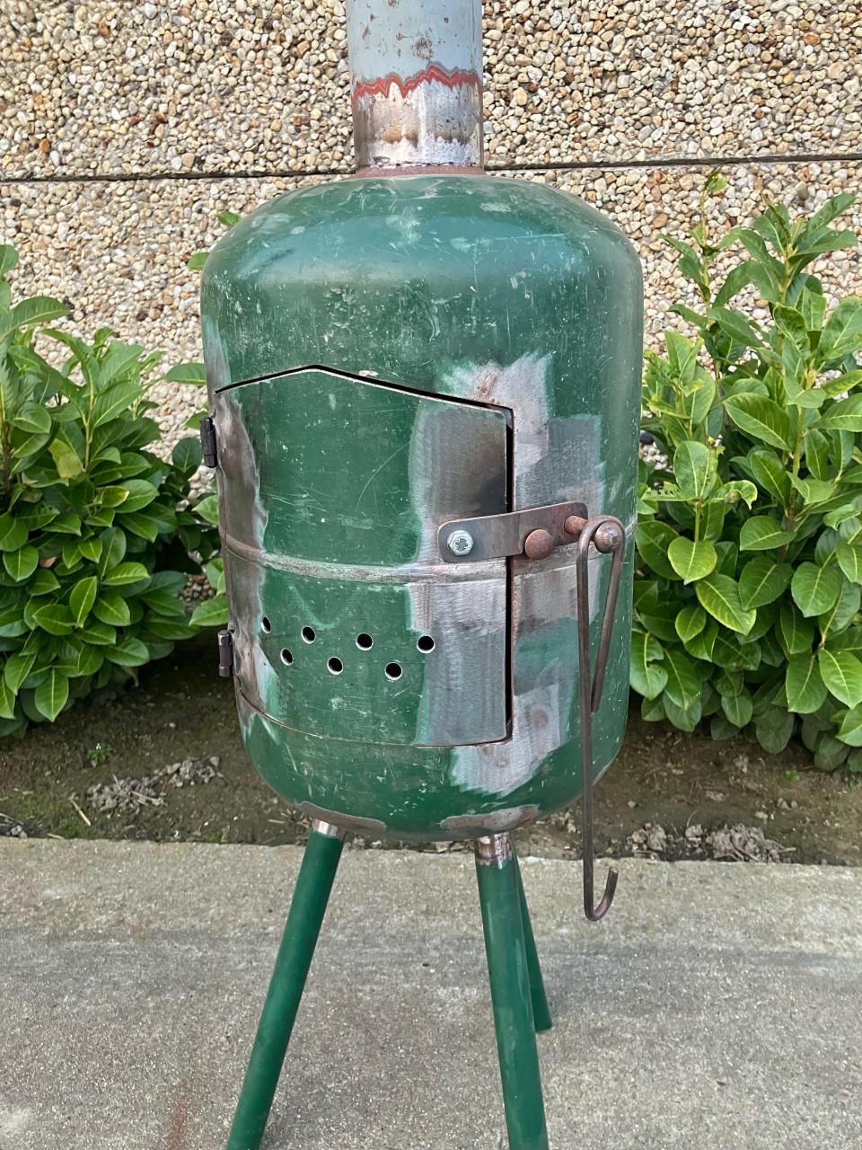 Handgemaakte tuinkachel